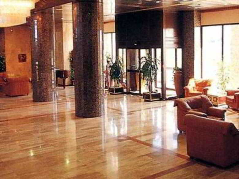 Muscat Holiday Hotel