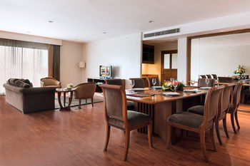 Hotel Somerset Park Suanplu