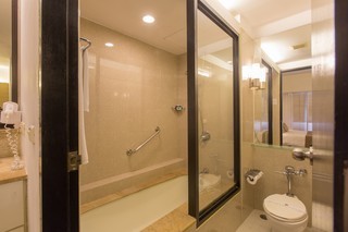 Hotel Banthai Beach Resort And Spa