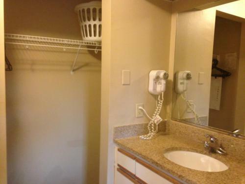 Hotel Cresthill Suites Albany