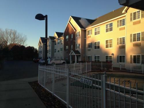 Hotel Cresthill Suites Albany