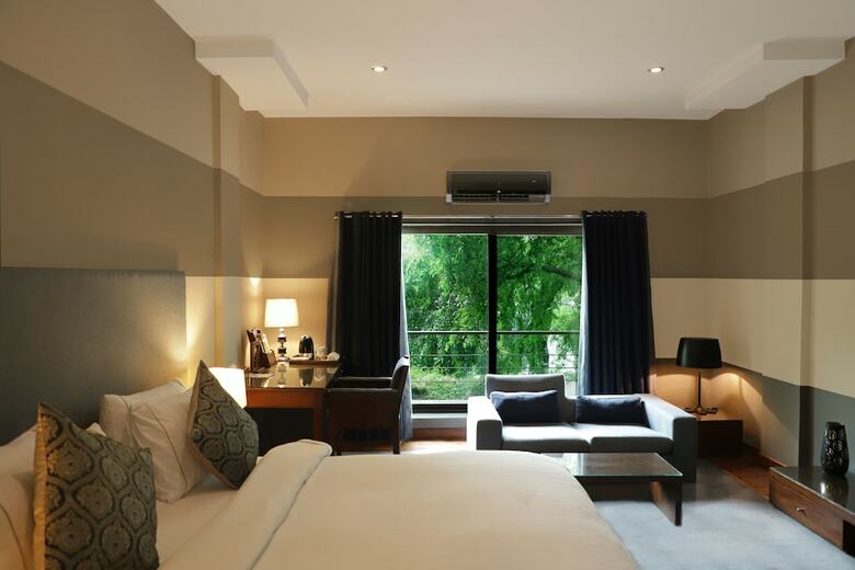 The Residency Hotel