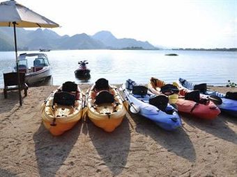 Hotel Monsane River Kwai Resort & Spa