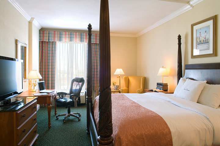 Doubletree Hotel Historic Savannah