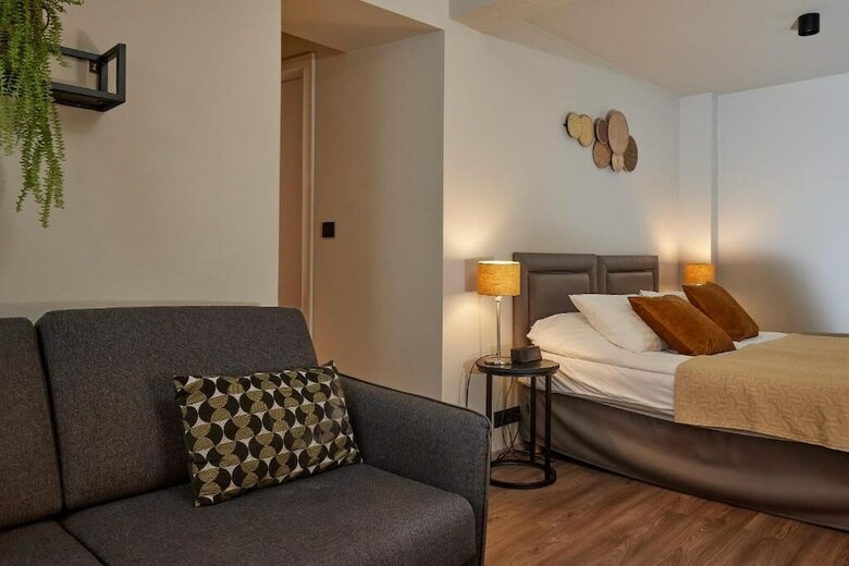 Hotel Fron