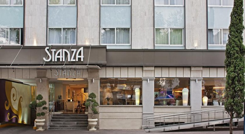 Stanza Hotel