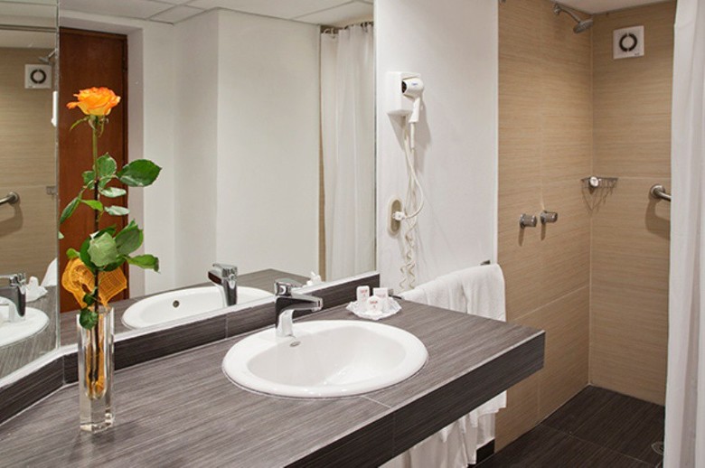 Stanza Hotel
