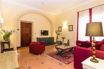 Hotel Roma