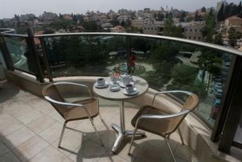 Royal Court Hotel