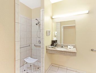 Hotel Ramada Anchorage Downtown