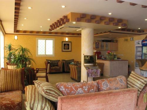 Apartamento Al Narjes Suites