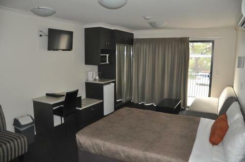 Dalby Fairway Motor Inn