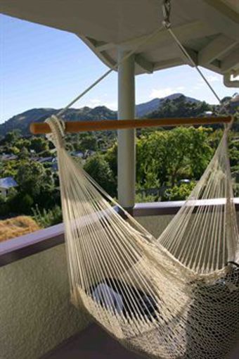 Hostal Joya Garden & Villa Studios