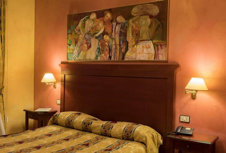 Hotel Joli