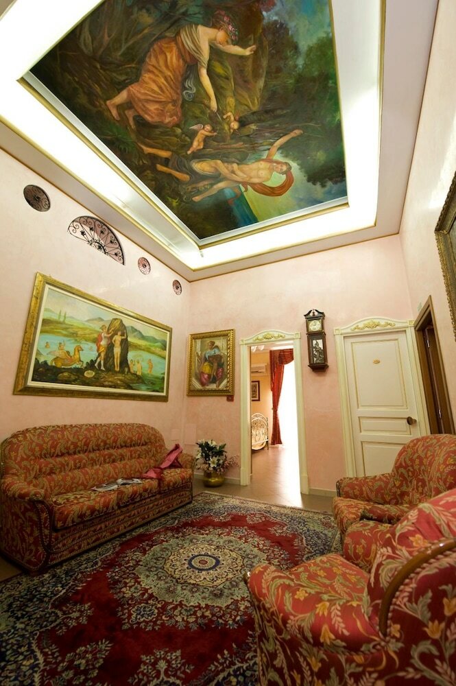 Hotel Joli