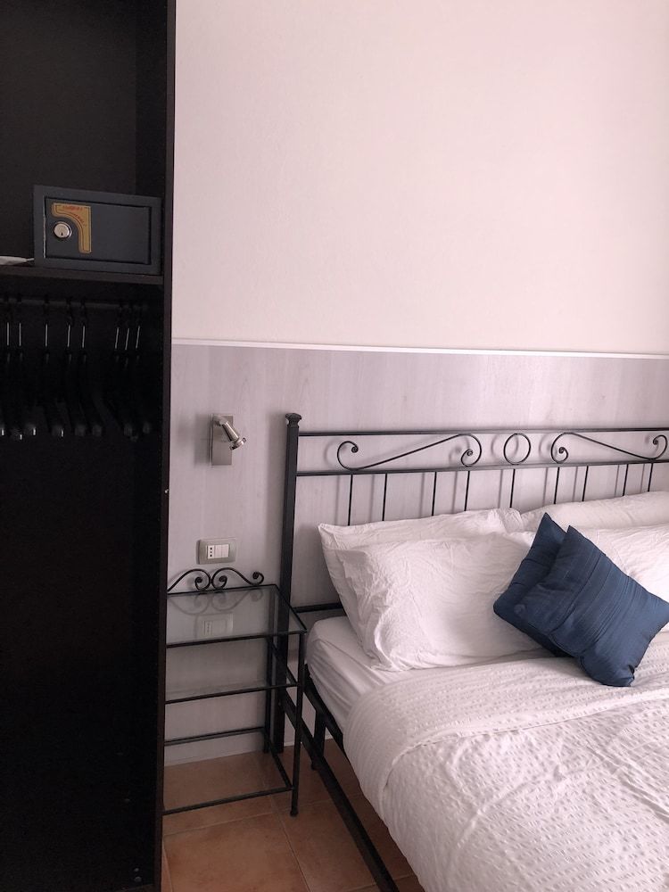 Hotel Canarino