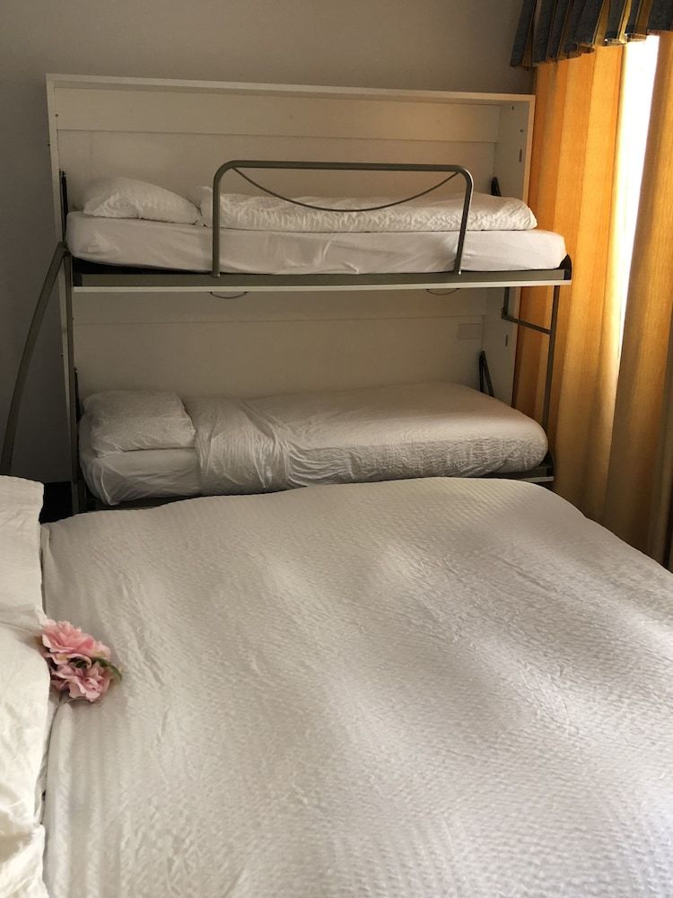 Hotel Canarino