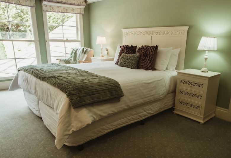 Hostal Montfort Manor