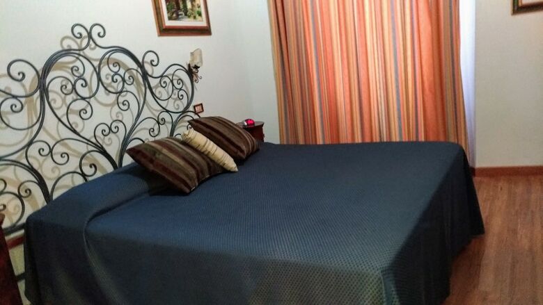 Hotel Nicolas Inn