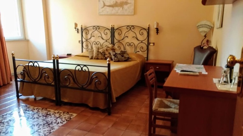 Hotel Nicolas Inn