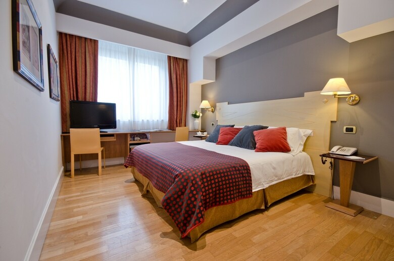 Hotel Plaza Op�ra