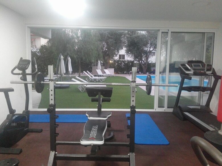Corina Apartments