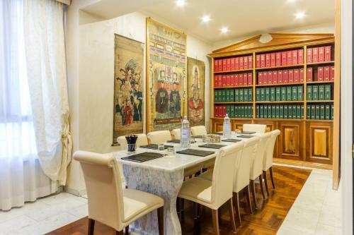 Residencia Arcom Palace