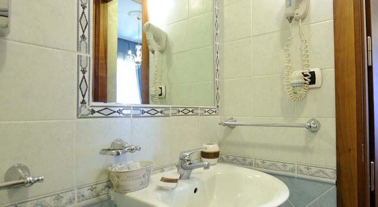 Bed & Breakfast Deluxe Rooms