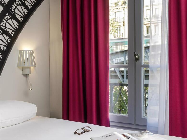 Hotel Paris Eiffel Cambronne