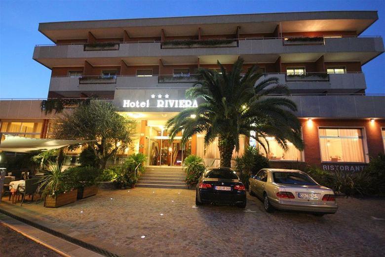 Hotel Riviera