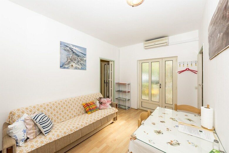 Apartments Ivan
