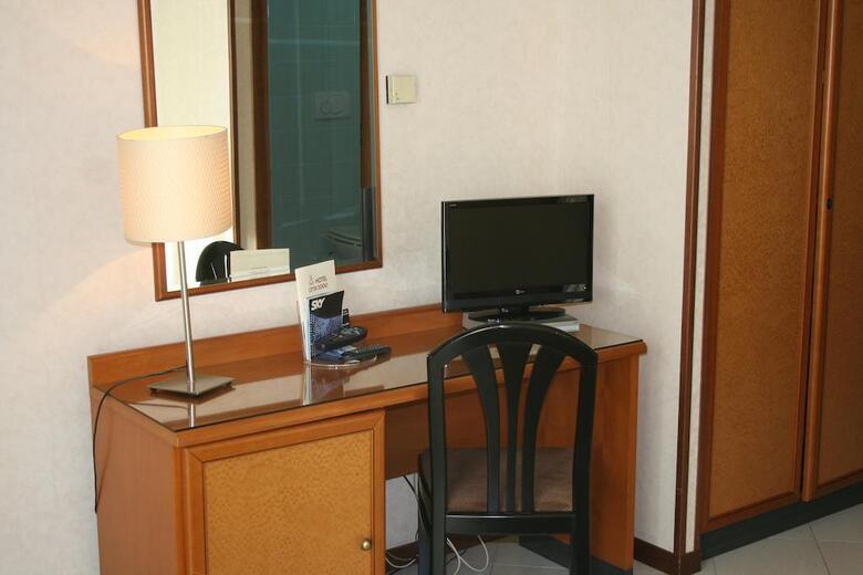 Hotel Citt� 2000