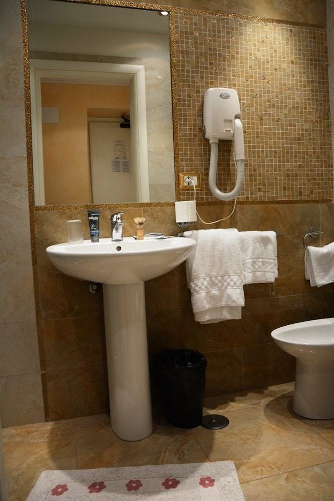 Hotel Erdarelli