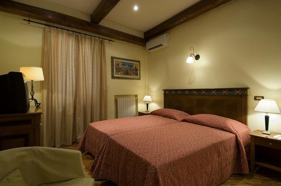 Hotel Homs