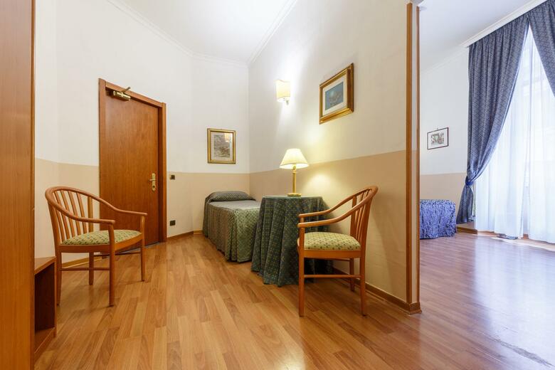 Hotel Paris