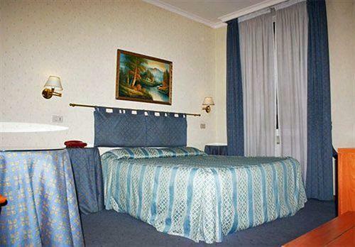Hotel Paris