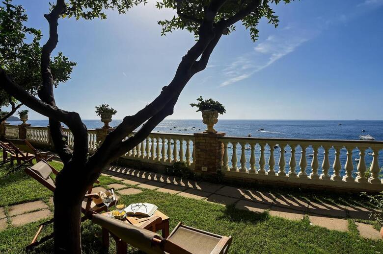 Hotel Buca Di Bacco