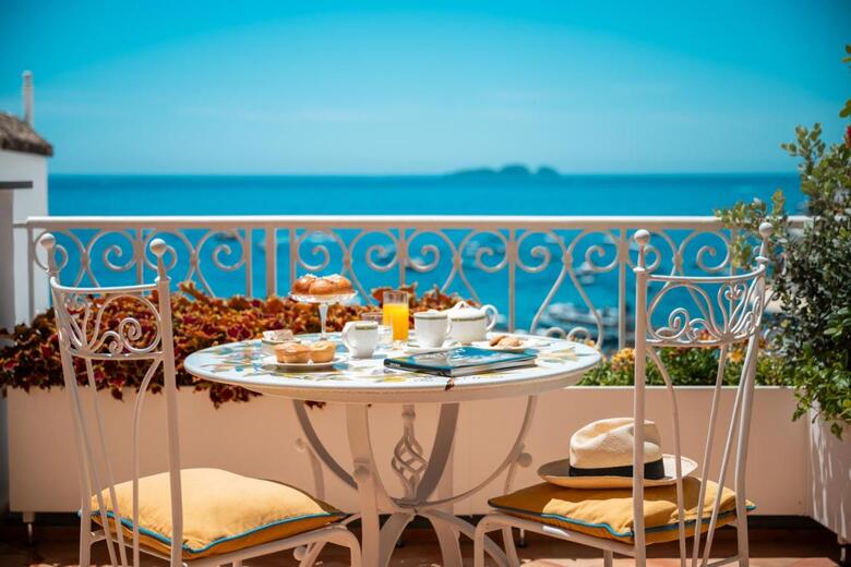 Hotel Buca Di Bacco