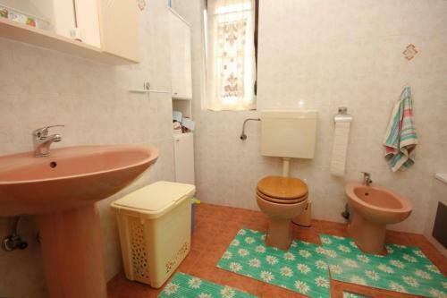 Apartment Basanija 7334a