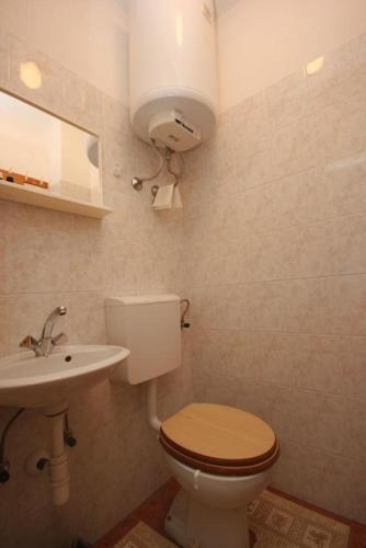 Apartment Basanija 7334a