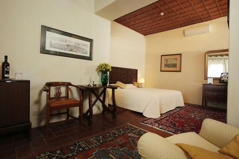 Hotel Relais Vignale