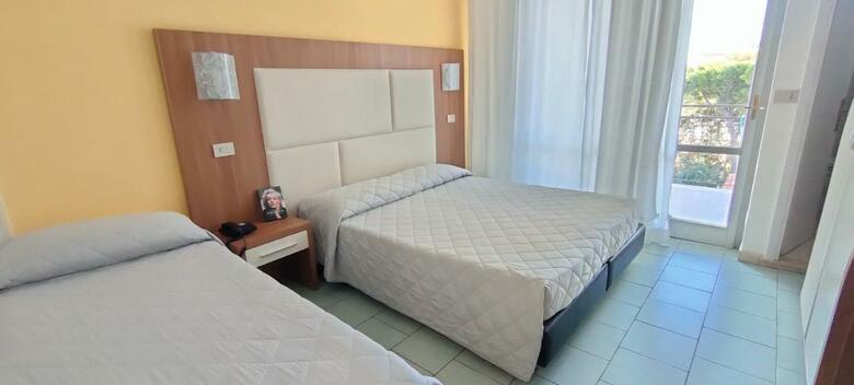 Hotel Brown