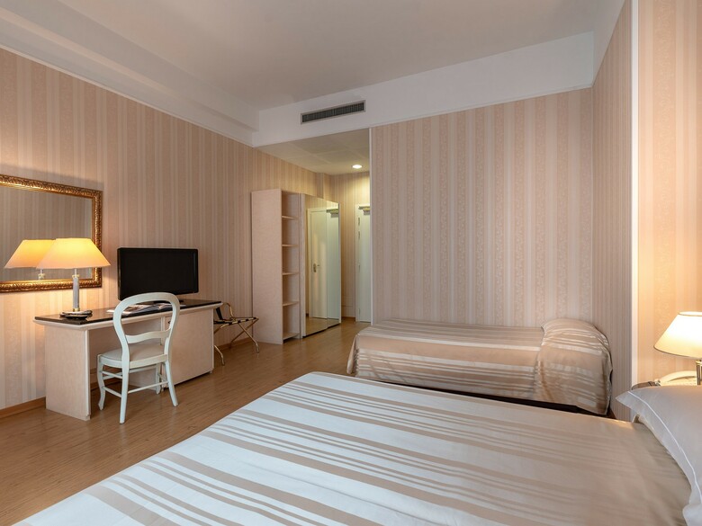 Hotel President
