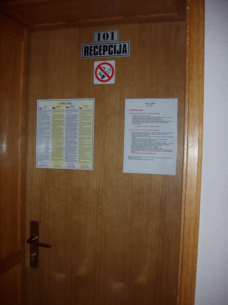 Hostal Villa Toni
