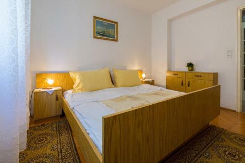 Apartment In Crikvenica 5265
