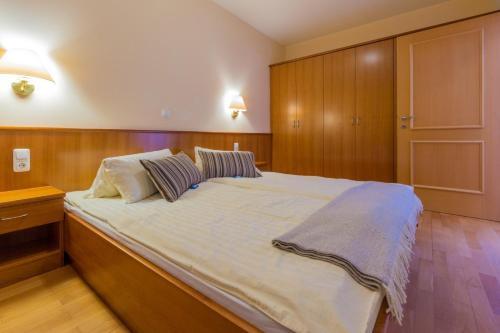 One-bedroom Apartment In Crikvenica Lxiv