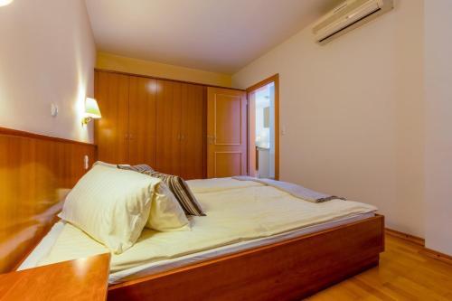 One-bedroom Apartment In Crikvenica Lxiv