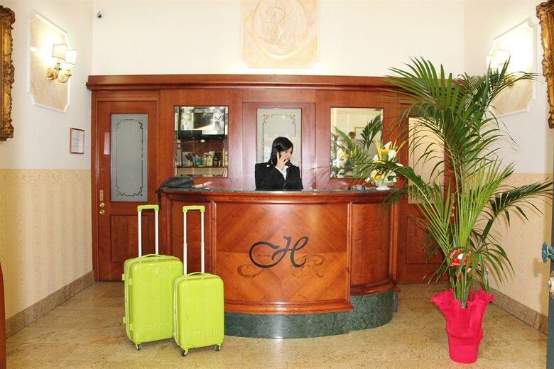 Hotel Mirage