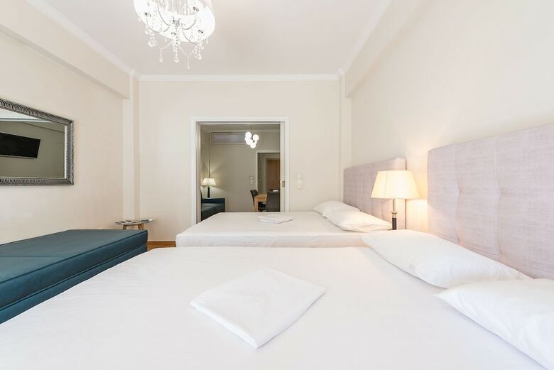 Victoria Apartment