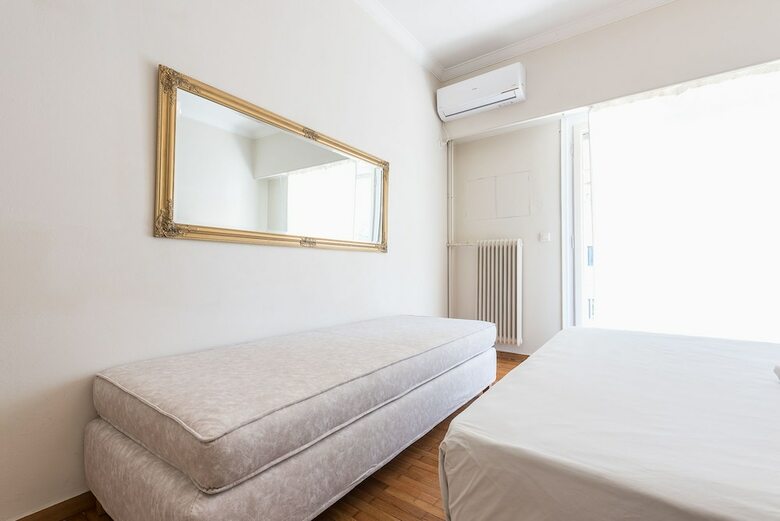 Victoria Apartment